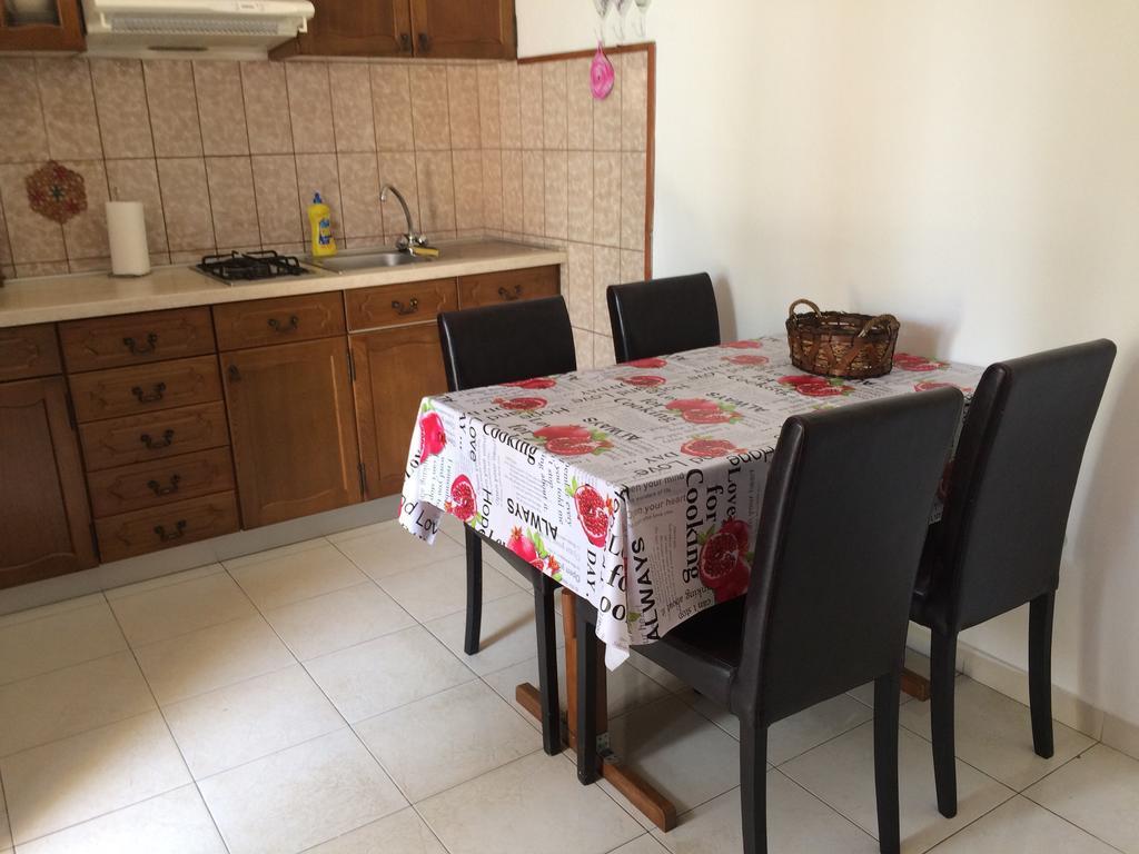 Apartmani Luiza Cres Dış mekan fotoğraf