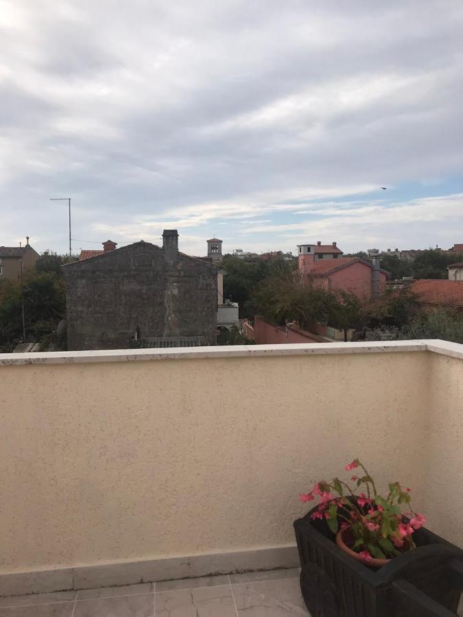 Apartmani Luiza Cres Dış mekan fotoğraf